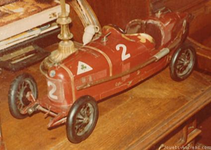 Voiture jouet Alfa-Romeo CIJ